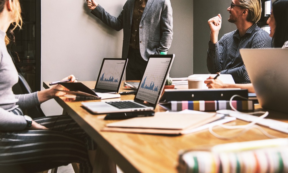 Votre mutuelle augmente encore : les 4 causes réelles et vos 3 leviers